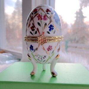 FORMALITIES by Baum Bros egg handpainted 10K gold trim